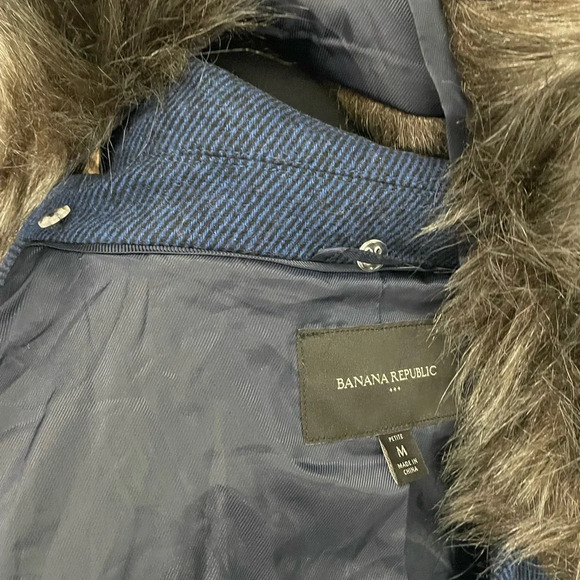 Banana Republic Blue Trench Coat with removable faux fur collar - Picture 6 of 7